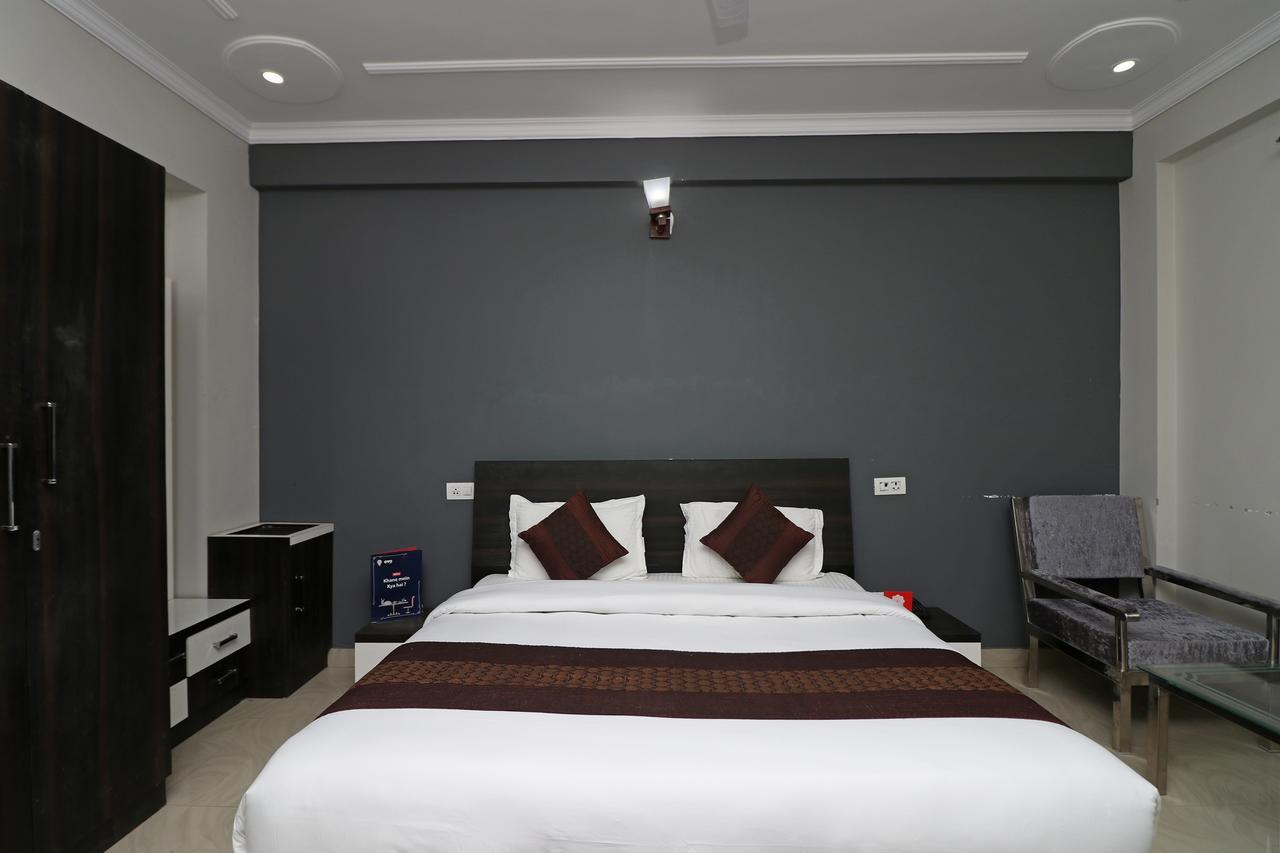 Отель Oyo 11877 Royal Residency New Tehri Экстерьер фото