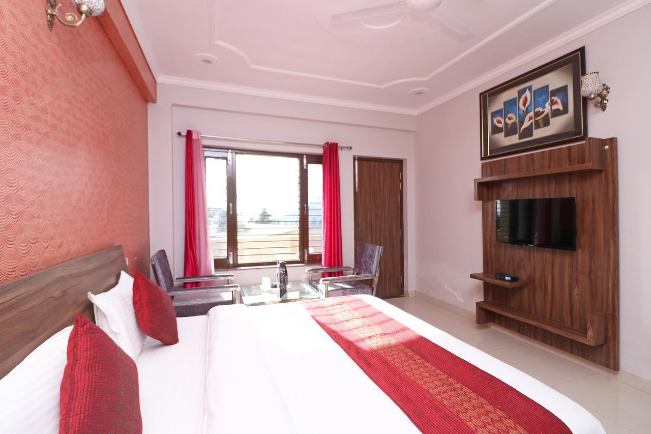 Отель Oyo 11877 Royal Residency New Tehri Экстерьер фото